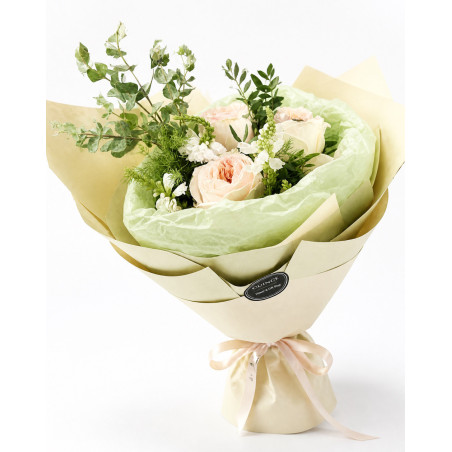 Ivory Garden – buket ruža u nežnim tonovima