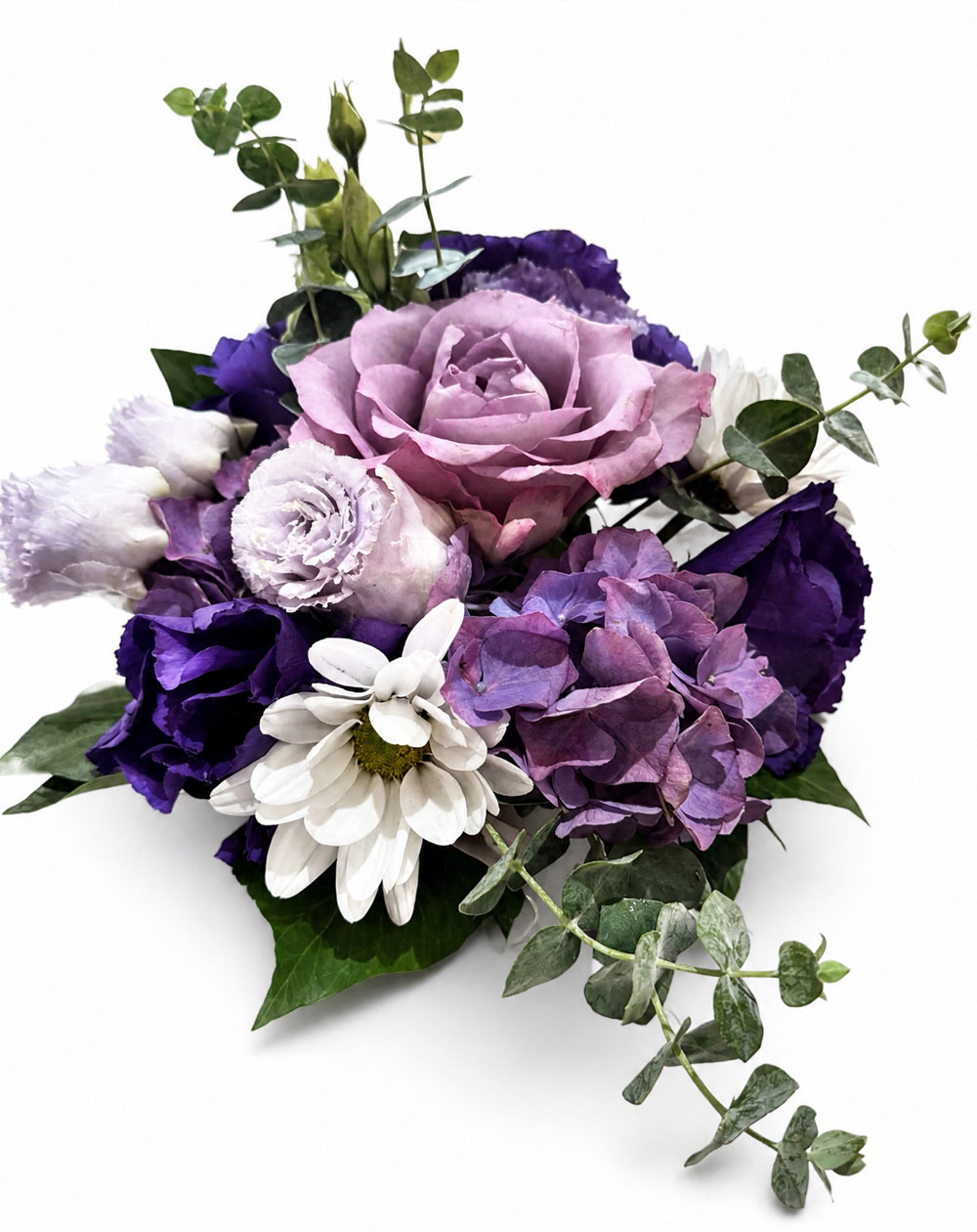 Violet Elegance – aranžman ruže, hortenzije i lizijantusa